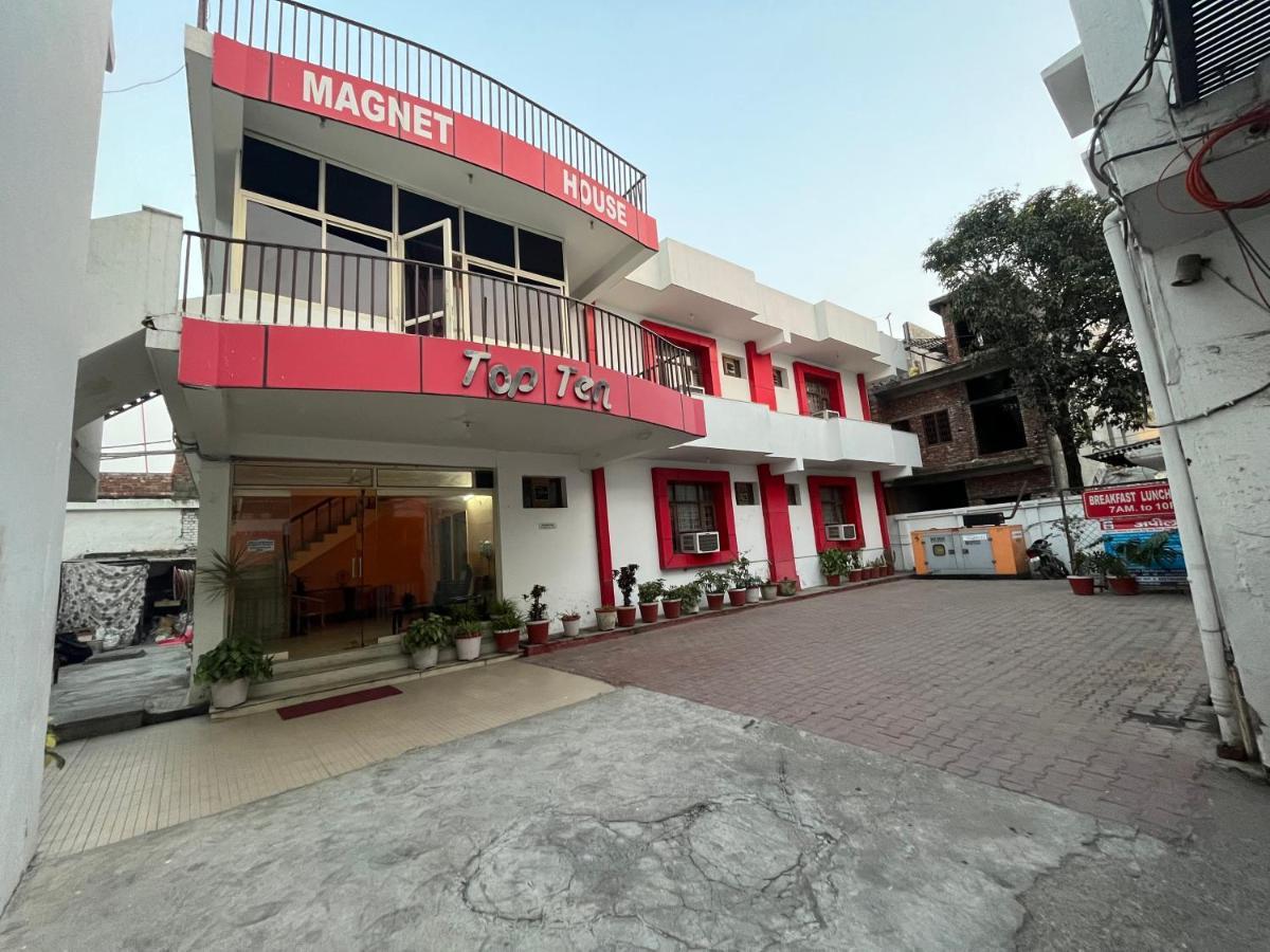 Hotel Magnet House Dehradun Eksteriør billede